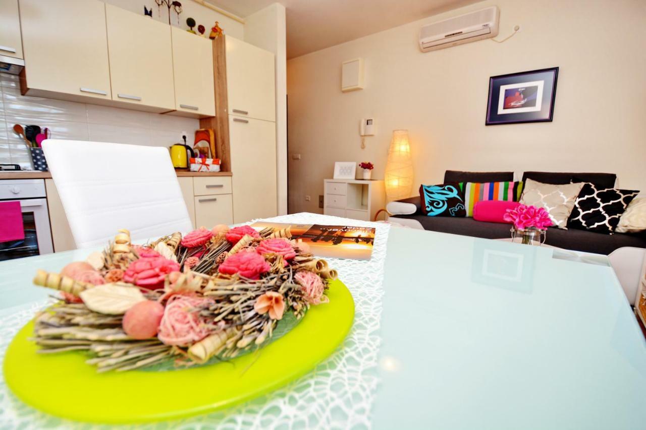 Apartment Vacation In Zadar - Mirna 외부 사진