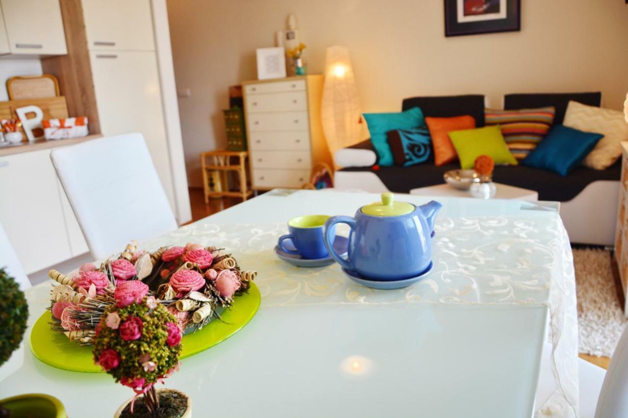 Apartment Vacation In Zadar - Mirna 외부 사진