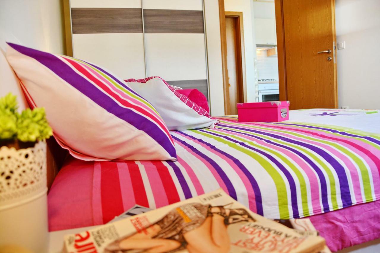 Apartment Vacation In Zadar - Mirna 외부 사진