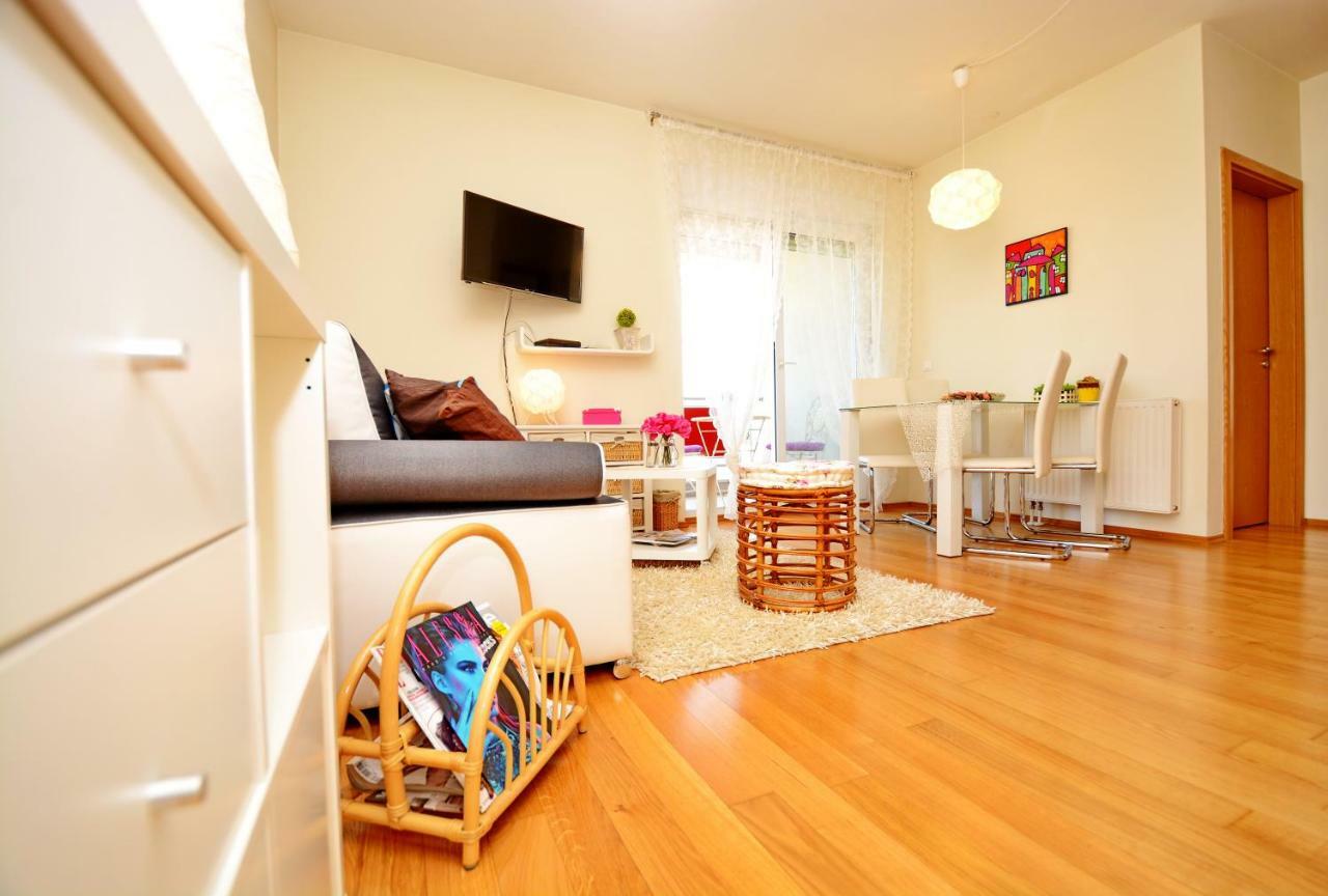 Apartment Vacation In Zadar - Mirna 외부 사진