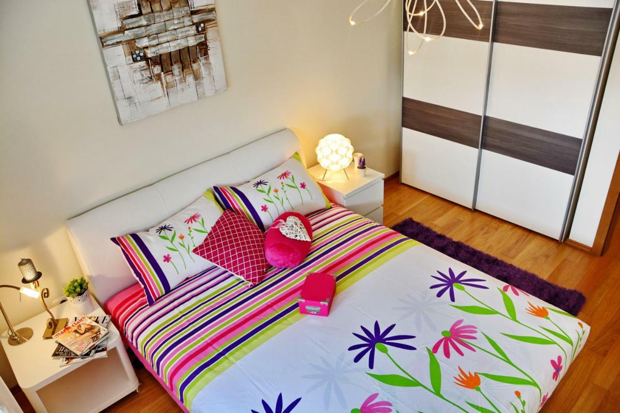 Apartment Vacation In Zadar - Mirna 외부 사진