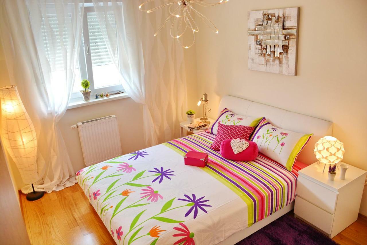 Apartment Vacation In Zadar - Mirna 외부 사진